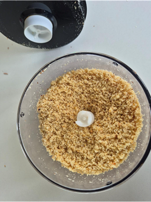 hazelnoten grof hakken voor choco